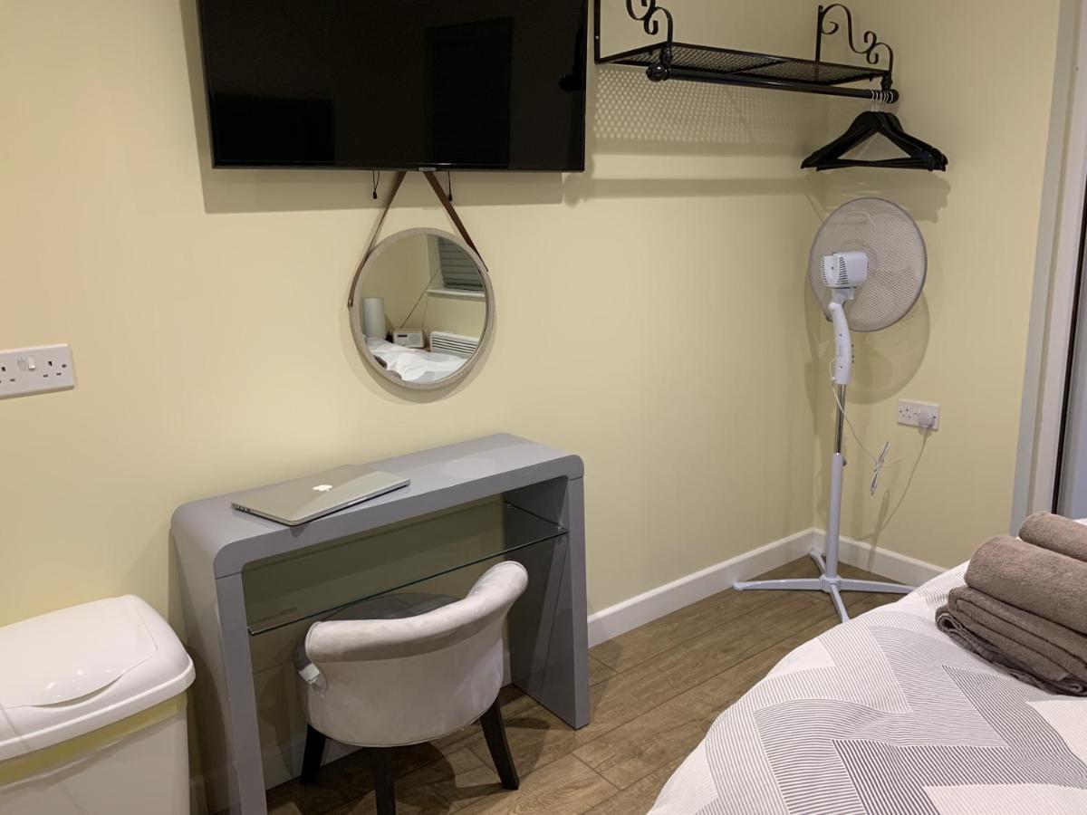 Southernwood - Garden Lodge 11 Дидкот Экстерьер фото
